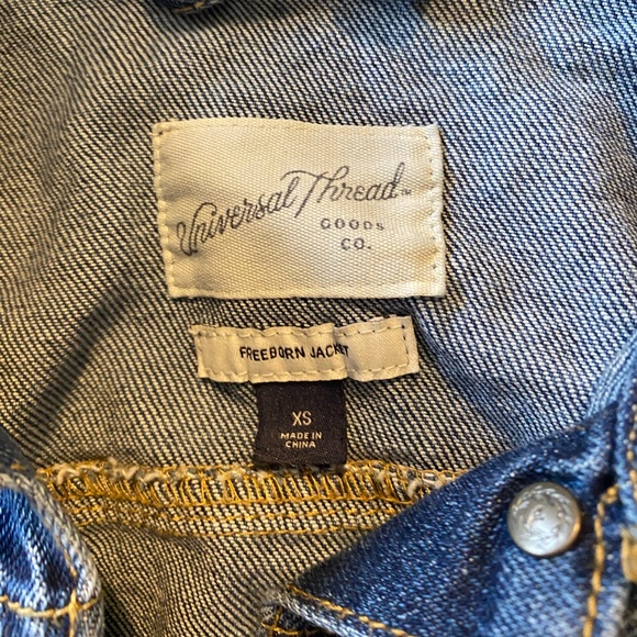 Jean Jacket - Picture 3 of 4